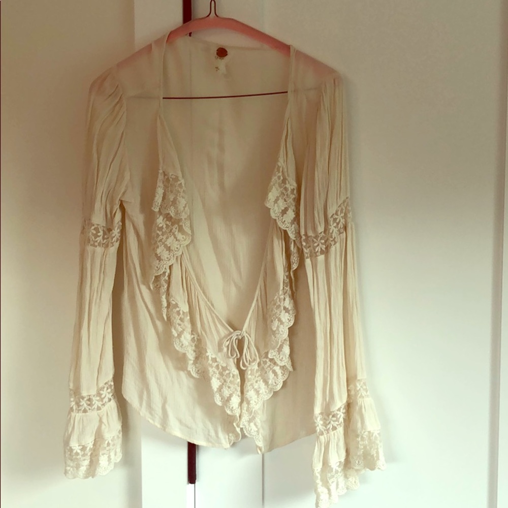 Cream colored crepe and lace Free People cover up